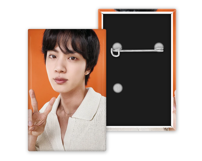 przypinka_bts_ptd_seokjin.png