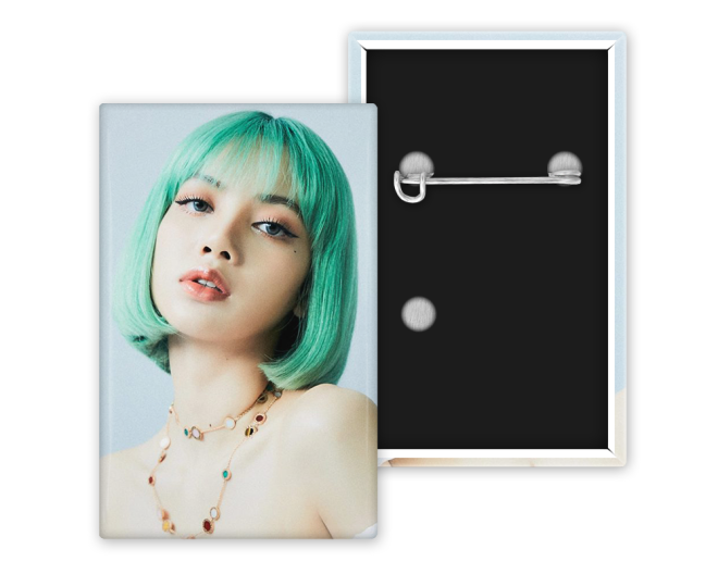 przypinka_blackpink_portait_lisa.png
