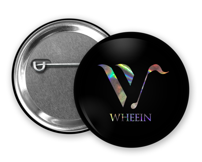 przypinka_holo_wheein_logo.png