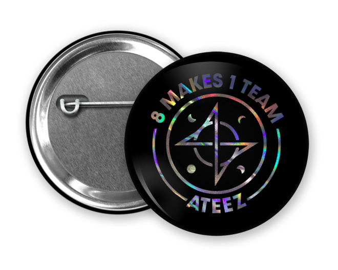 przypinka_holo_8_makes_1_team.png