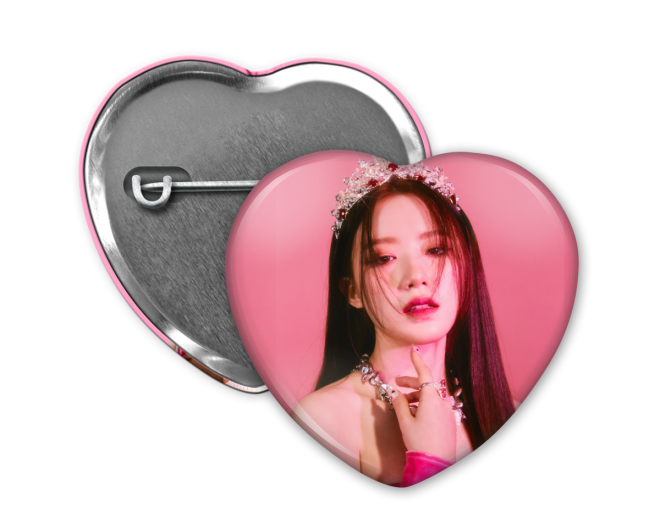 gidle_shuhua_ifeel_przypinka_serce.png