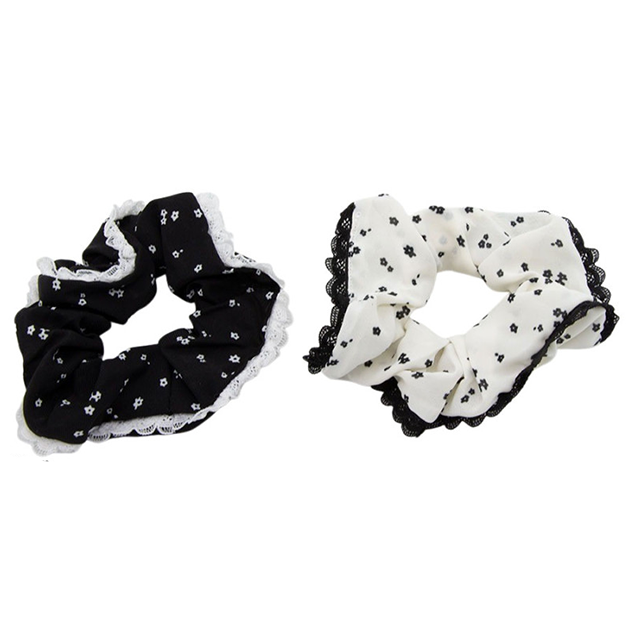 gumka-scrunchie-kwiatuszki.png